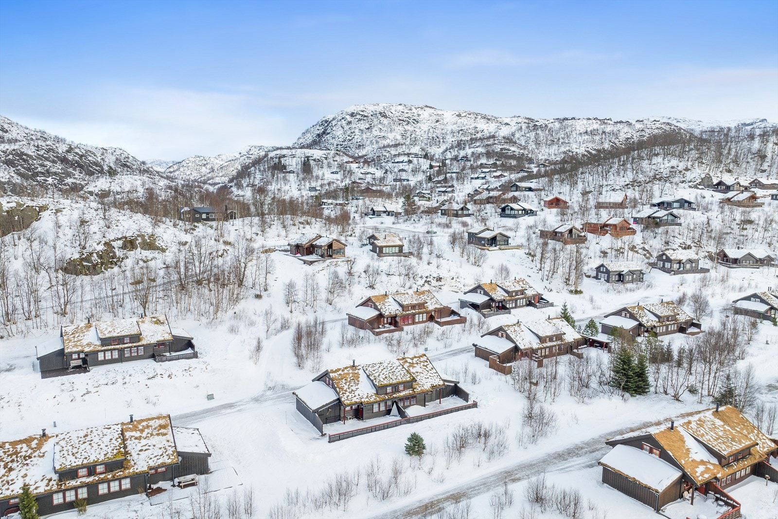 Kjekt nærmiljø med kort avstand til flere løyper og alpinanlegg. Galleribilde