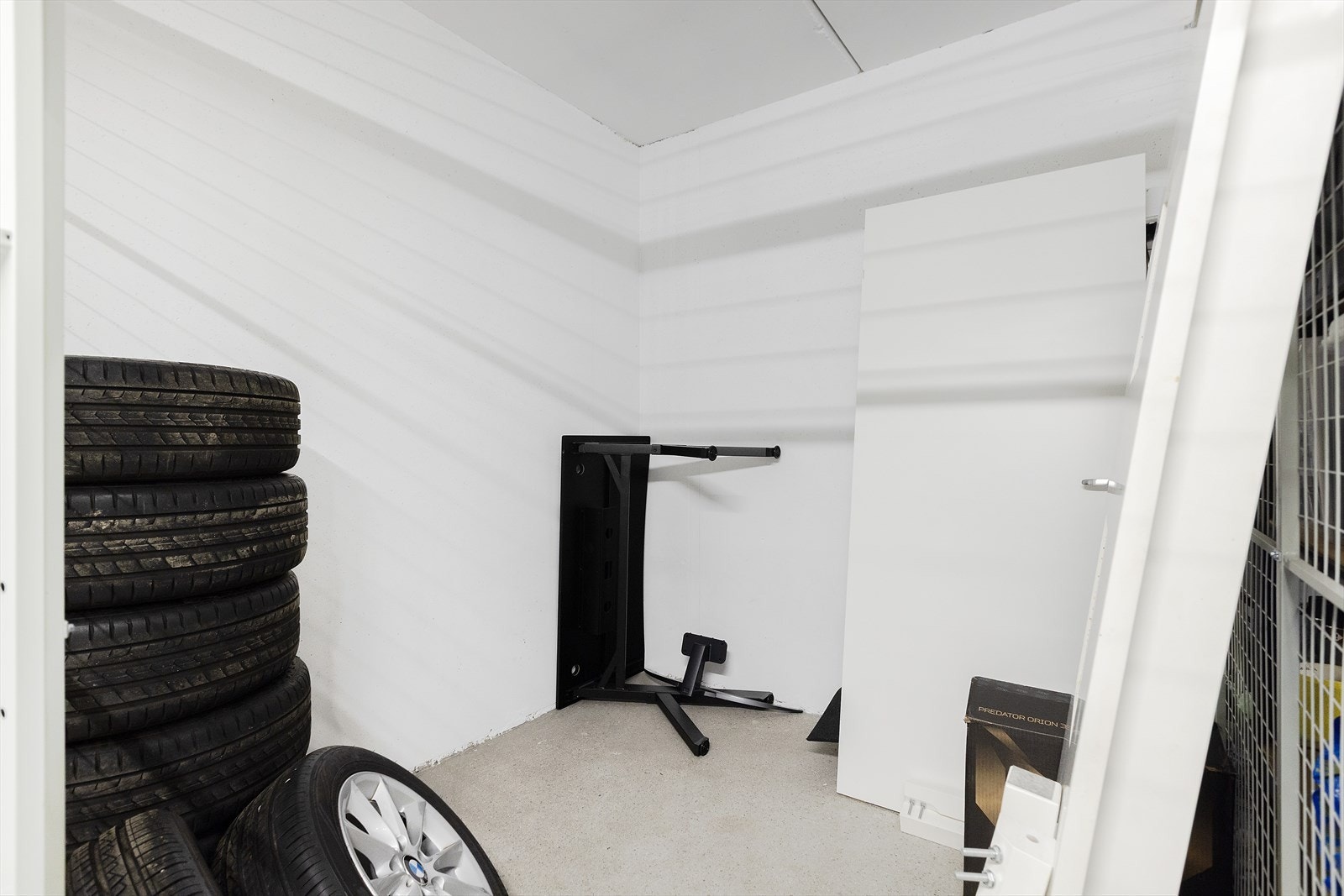 Bod/oppbevaringsrom i kjeller - praktisk ekstra lagringsplass. Galleribilde