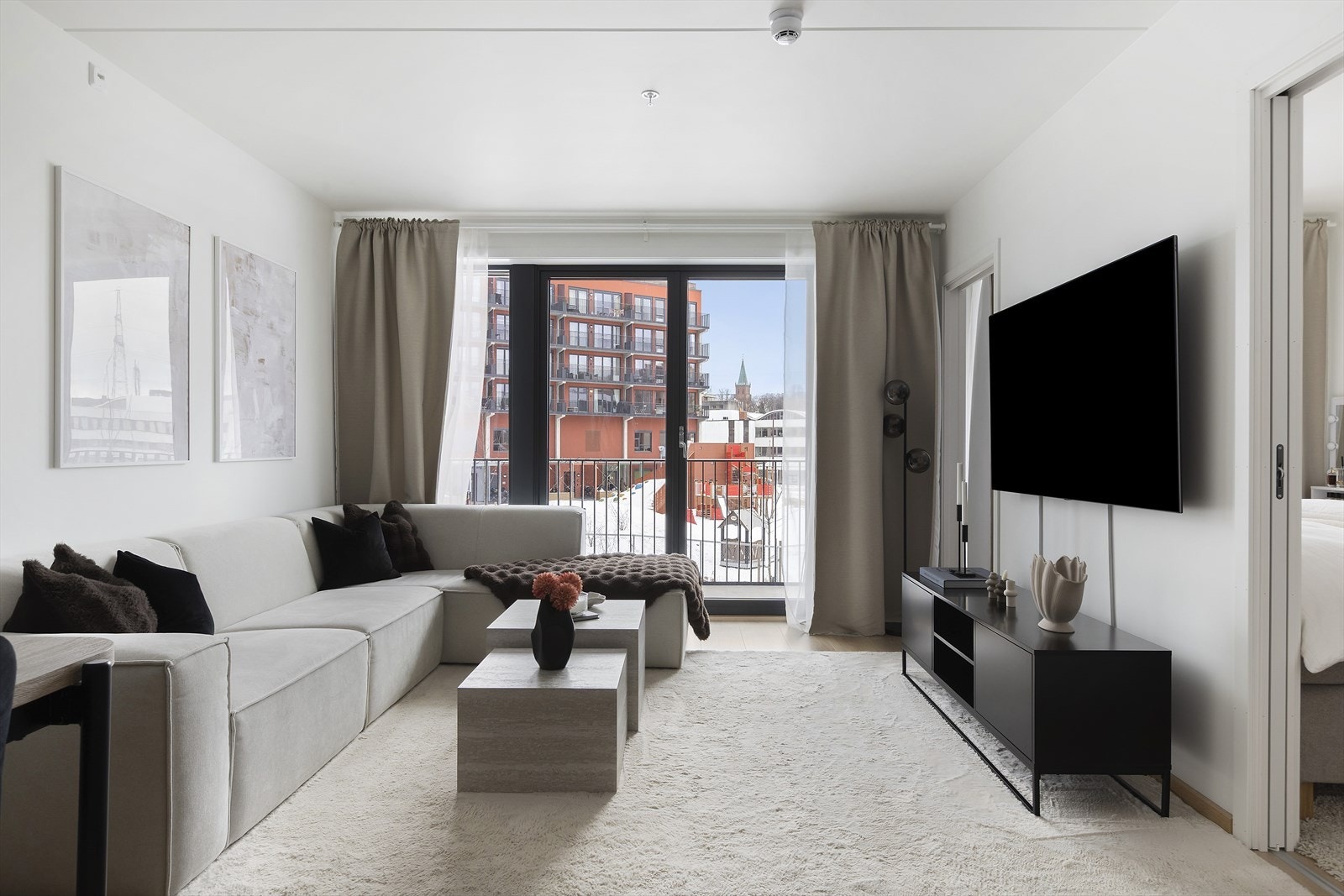 Velkommen til Ulvenveien 90A! Presentert av Alban Hasi og Kenny Nguyen v/Nordvik Bolig. Fotograf: Nanna Wolden Galleribilde