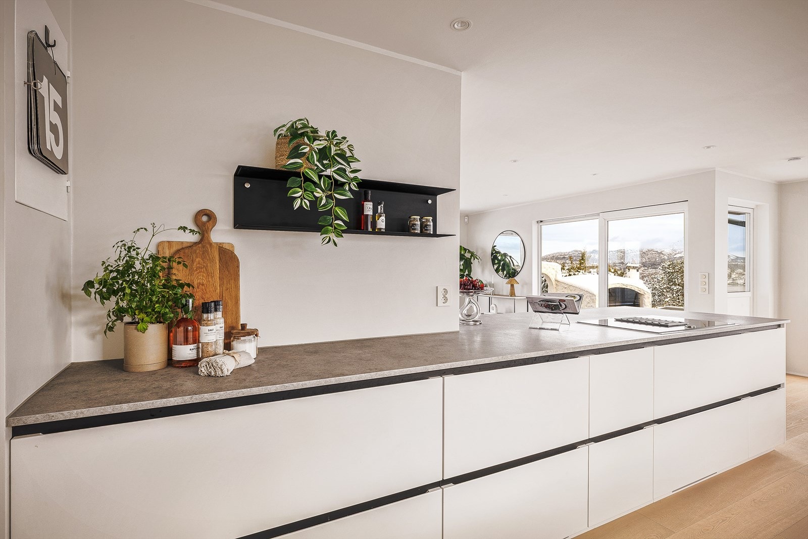 Godt med benkeplass sikrer muligheten for fantastiske matlagingsopplevelser. Galleribilde