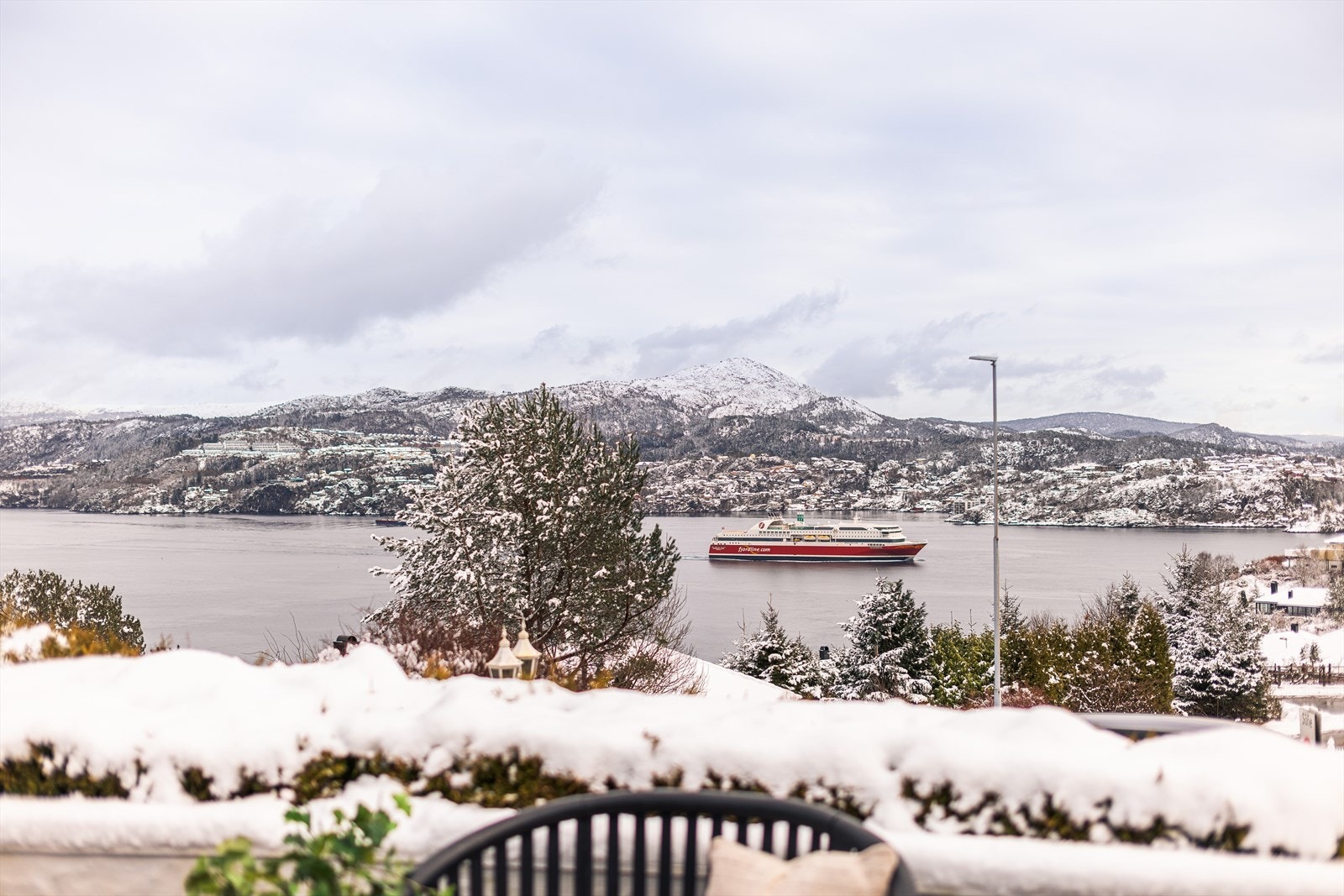 En nydelig utsikt mot innseilingen til bergen sentrum, vil underholde hele familien. Galleribilde