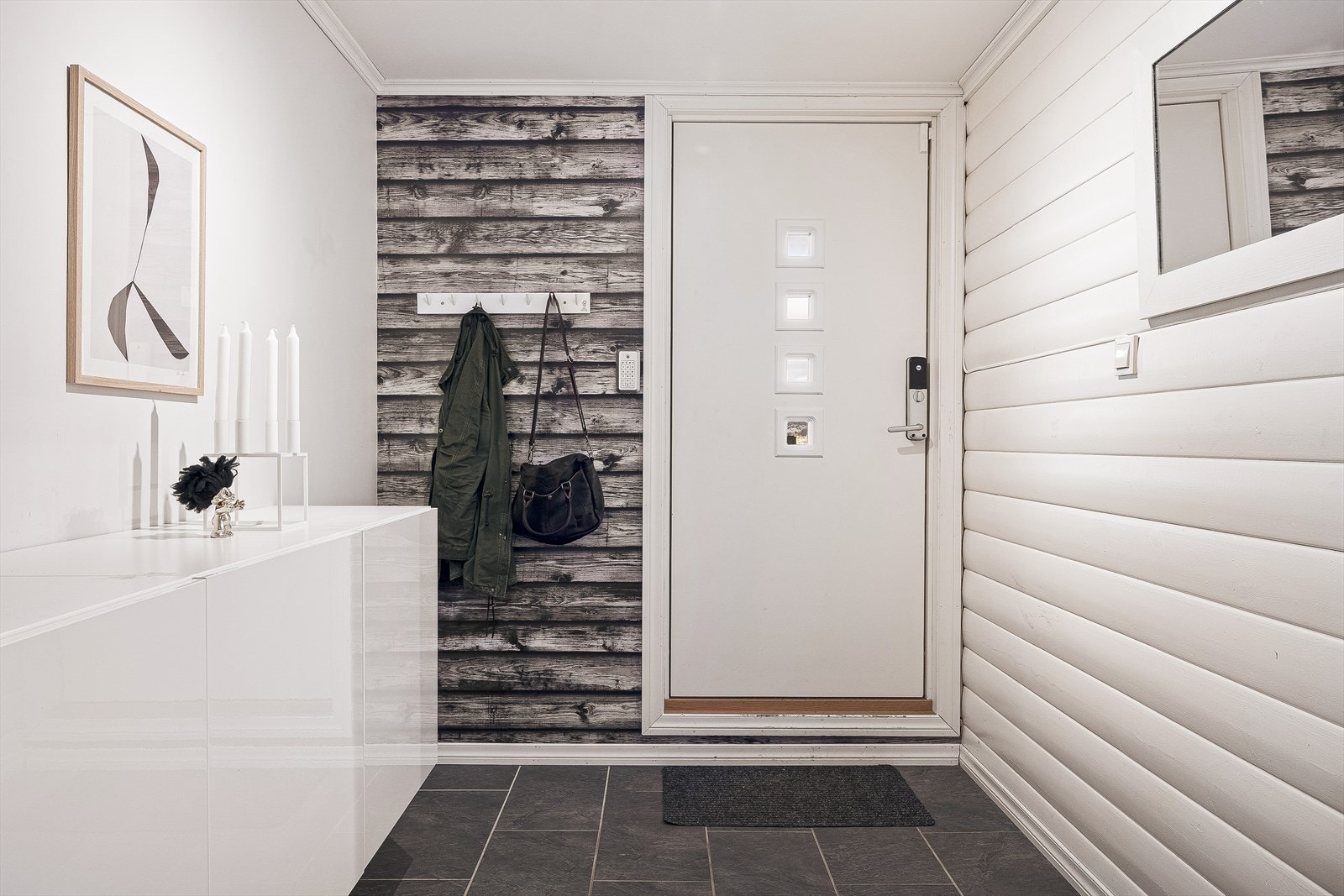 Velkommen inn i entreen underetasjen. Galleribilde