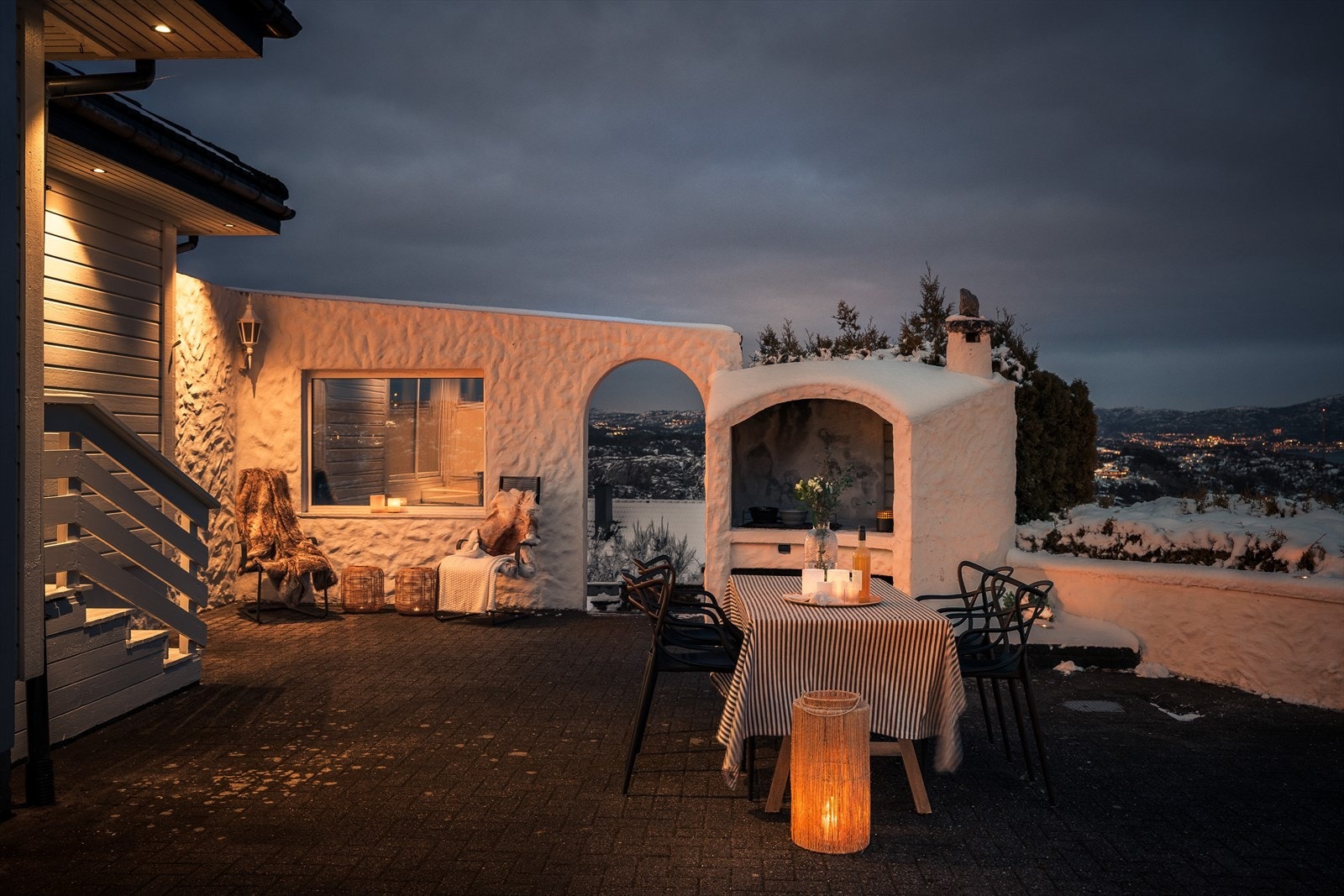 I tillegg er der flere flotte utearealer som kan nytes på både dag- og kveldstid. Galleribilde