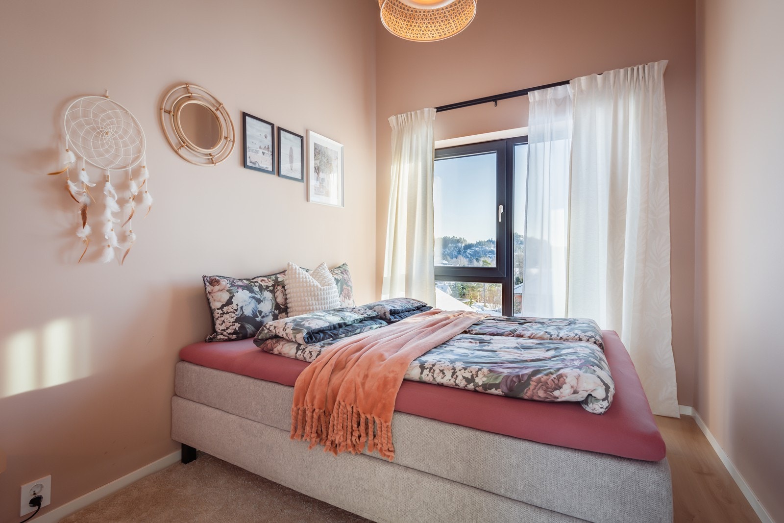 Med hele fire soverom kan du romme hele familien. Galleribilde