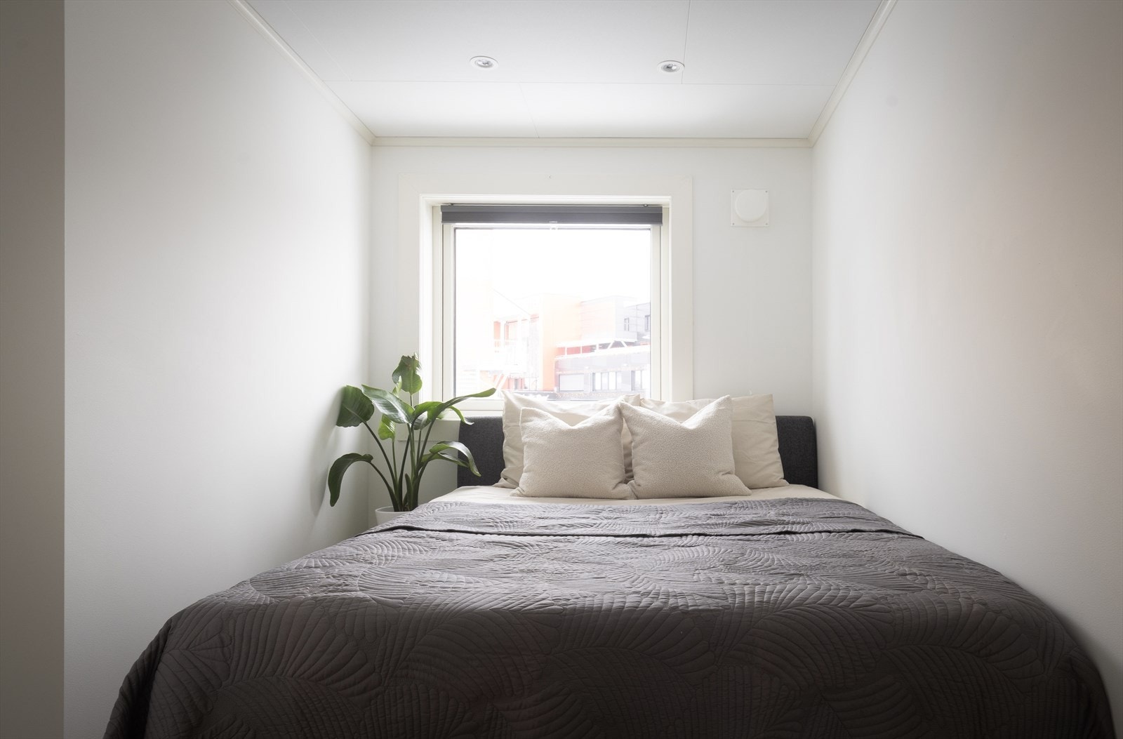 Soverom II har plass til dobbeltseng og garderobe. Galleribilde