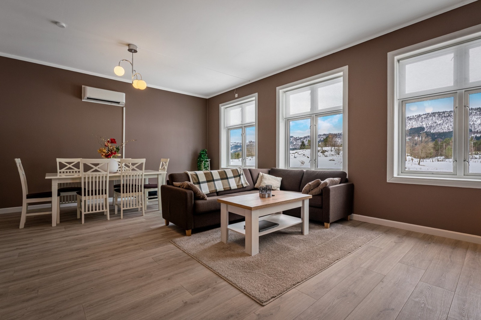 - Stuen måler 39,6 kvm - Galleribilde