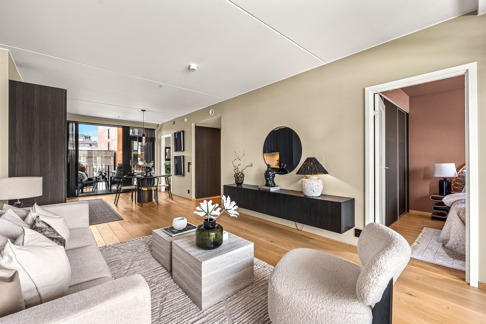 Adkomst til hovedsoverommet fra stuen. Galleribilde