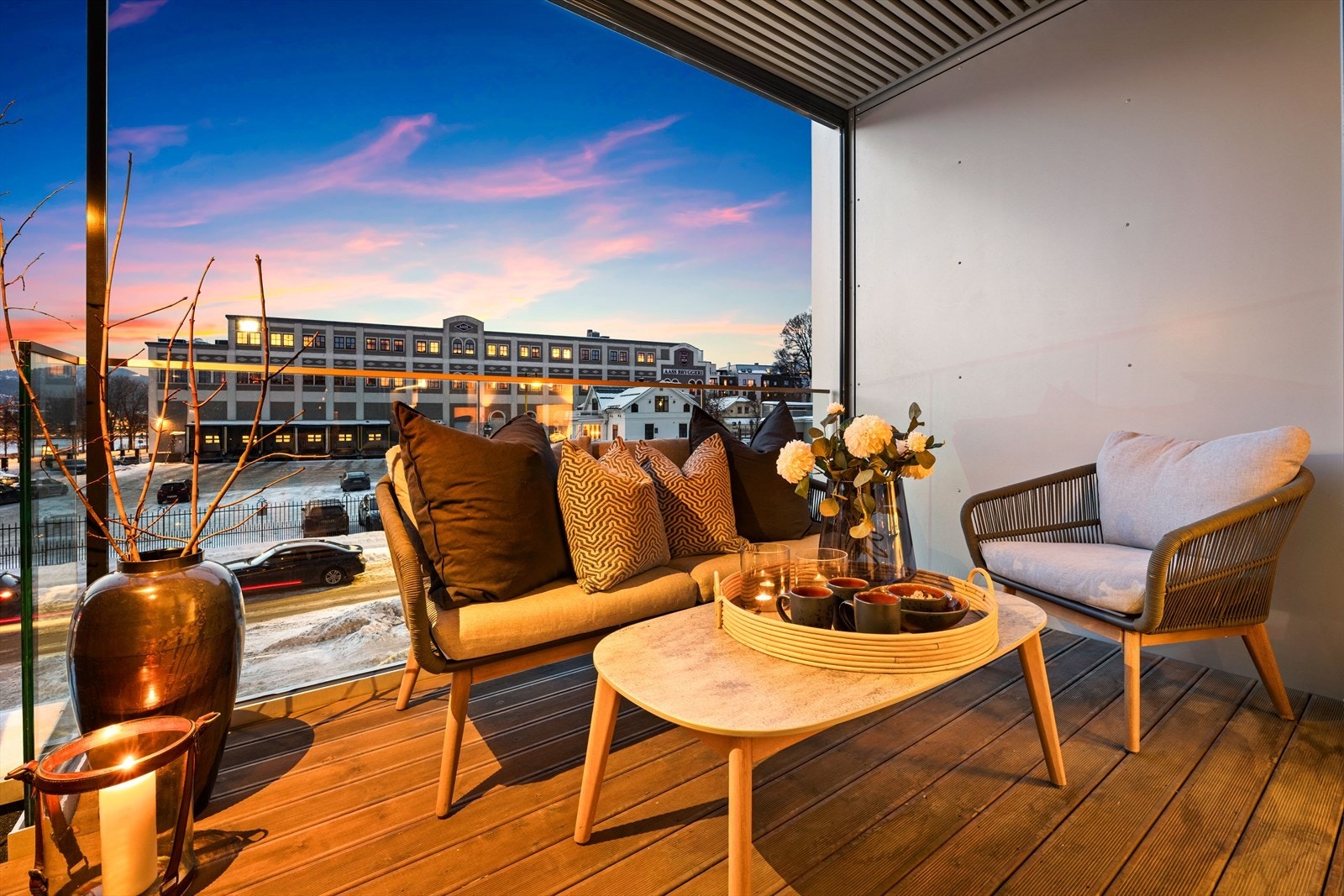 Flott utsikt mot landets eldste bryggeri - Aass Bryggeri. Galleribilde