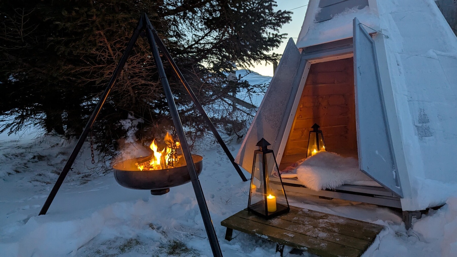 Privat bilde. Uteområdet er godt utnyttet med mange koselige "soner" Galleribilde