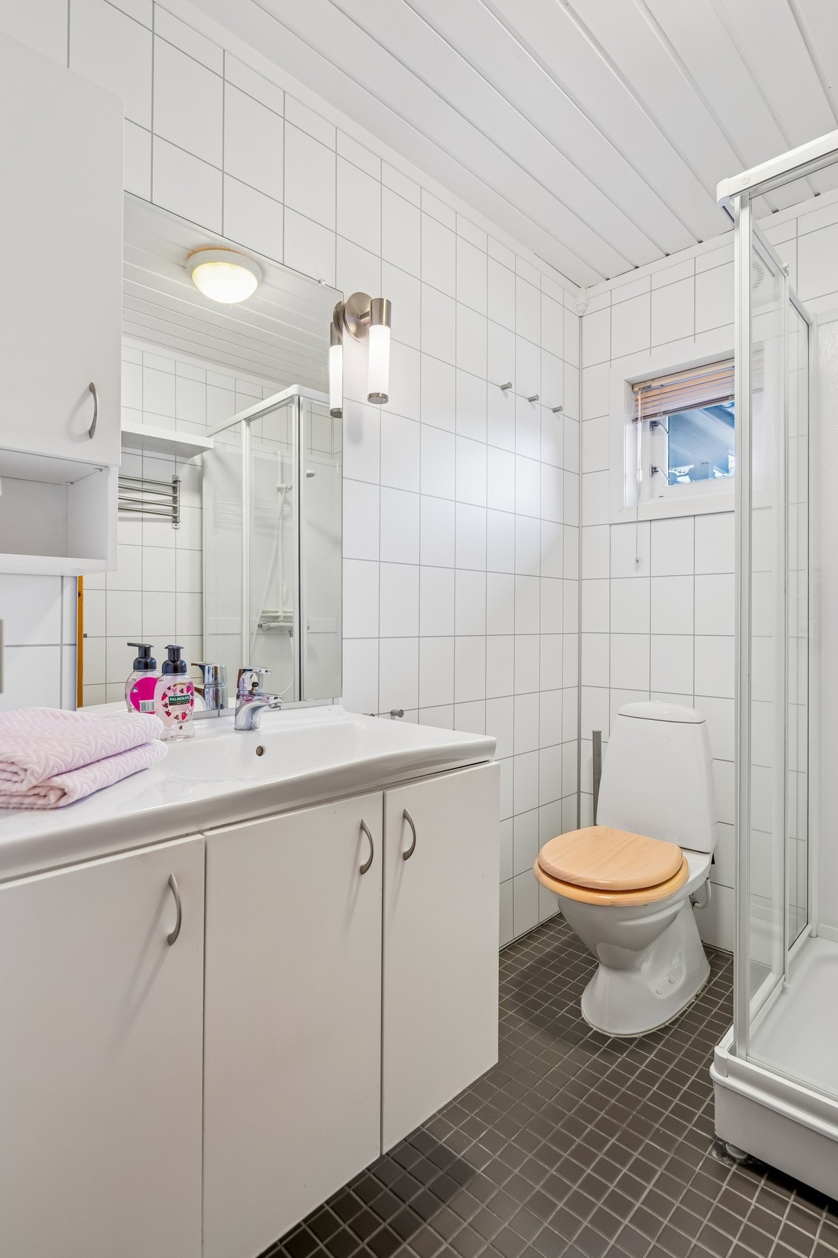 Bad (2007) Galleribilde