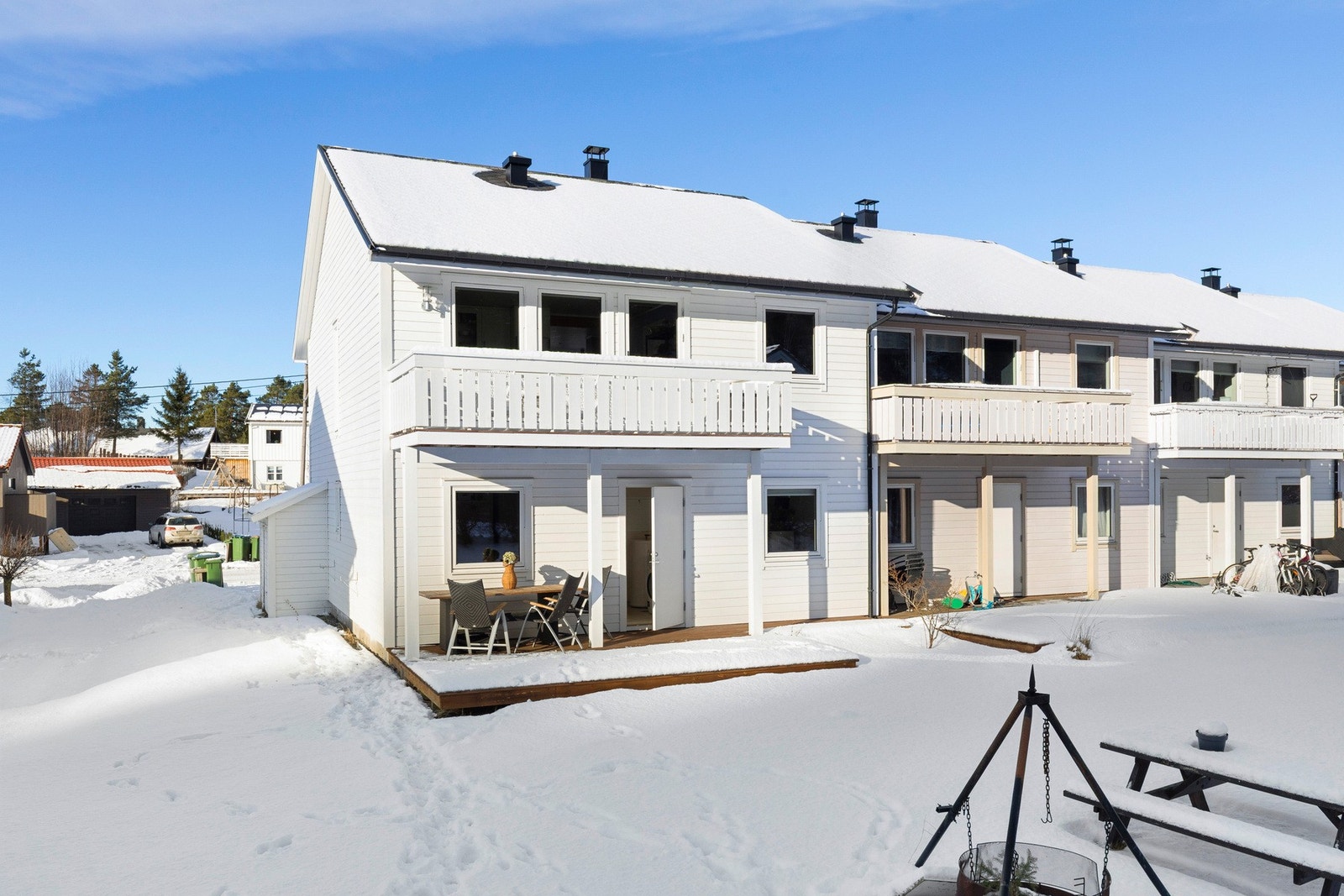 Nabolaget beskrives som svært familievennlig og et godt samlingspunkt for barnefamilier. Galleribilde