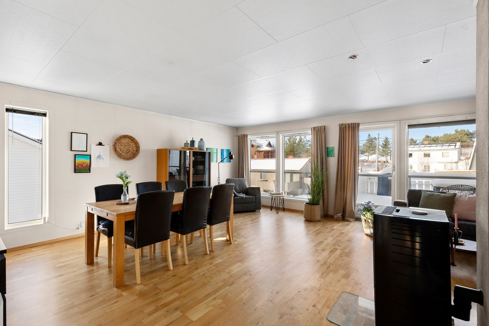 Nylander & Partners v/ Fredrik Benjaminsen har gleden av å presentere Myrtrøvegen 4D. Galleribilde