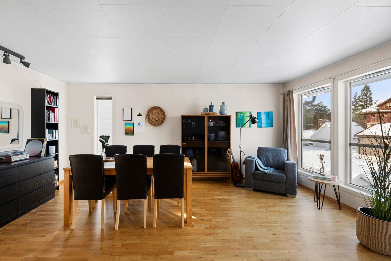 Rommets planløsning gjør det enkelt å dele opp i flere naturlige soner. Galleribilde