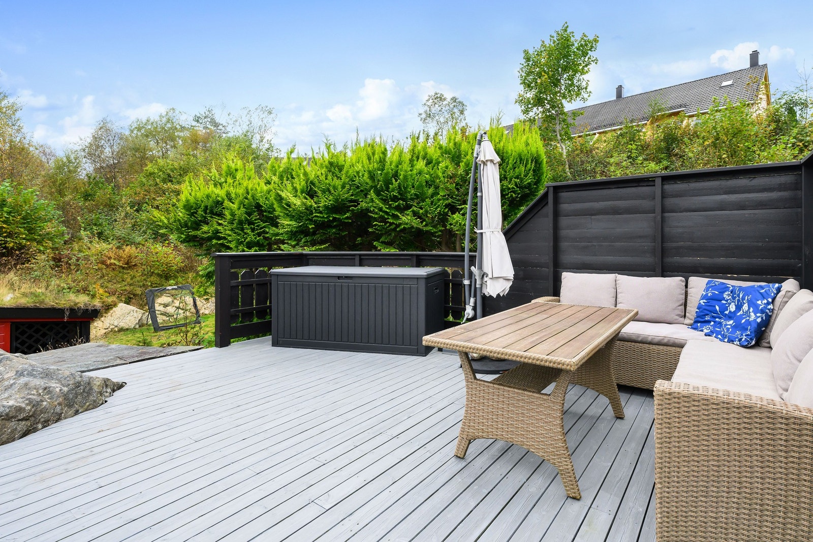 Terrassene gir flere gode soner for innredning med ønskelig utemøblement. Galleribilde