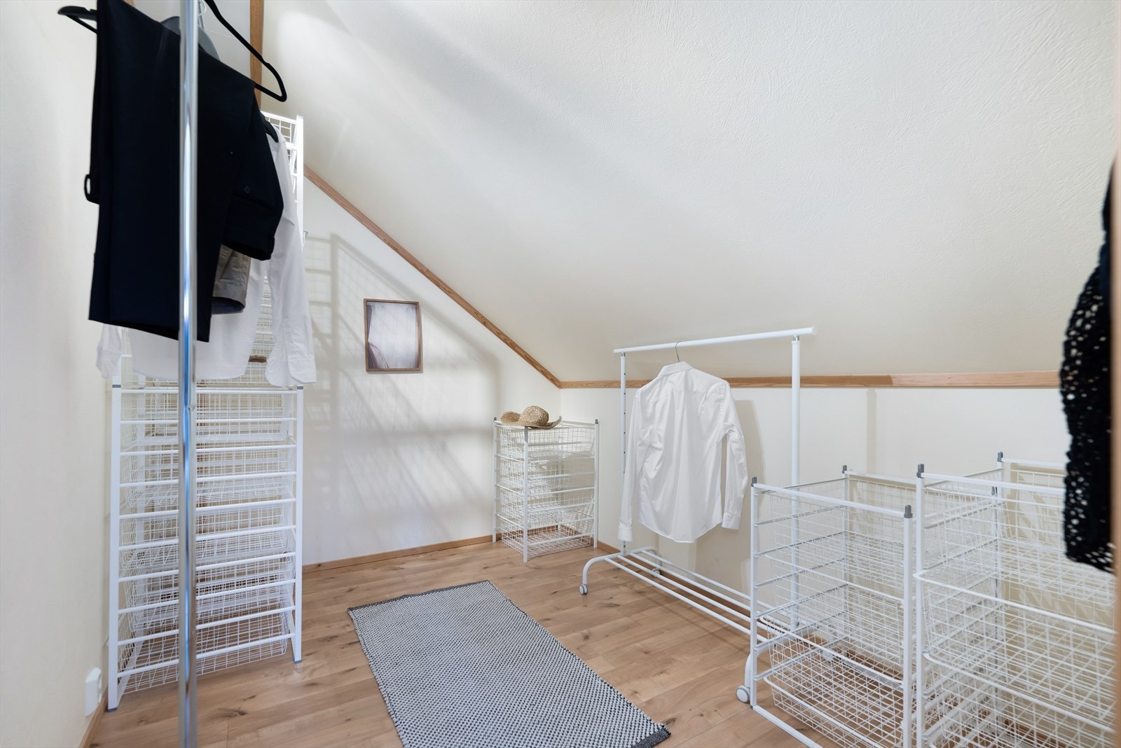 Walk-in Closet 6 kvm Galleribilde