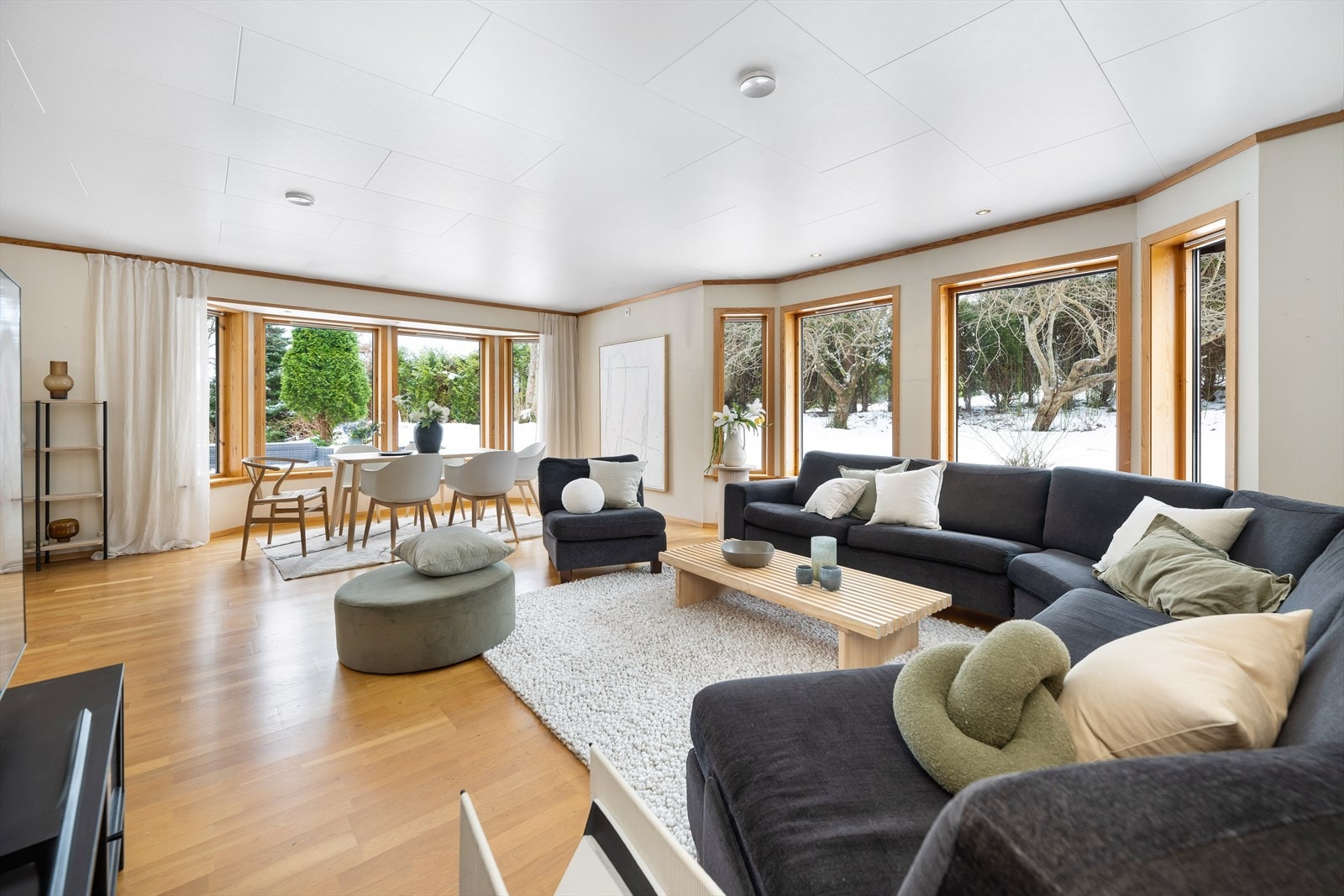 Stue på 47 kvm og gode lysforholde Galleribilde