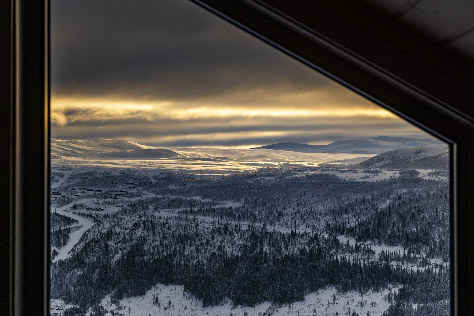Utsynet mot øvre del av skisenteret Galleribilde