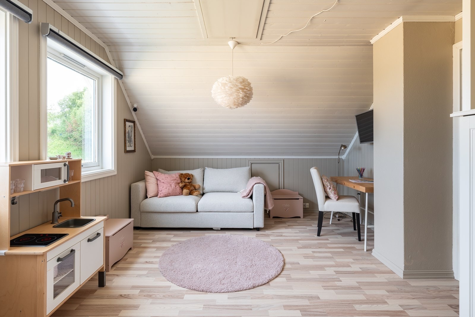 Det andre soverommet har et gulvareal på hele 14m². Galleribilde