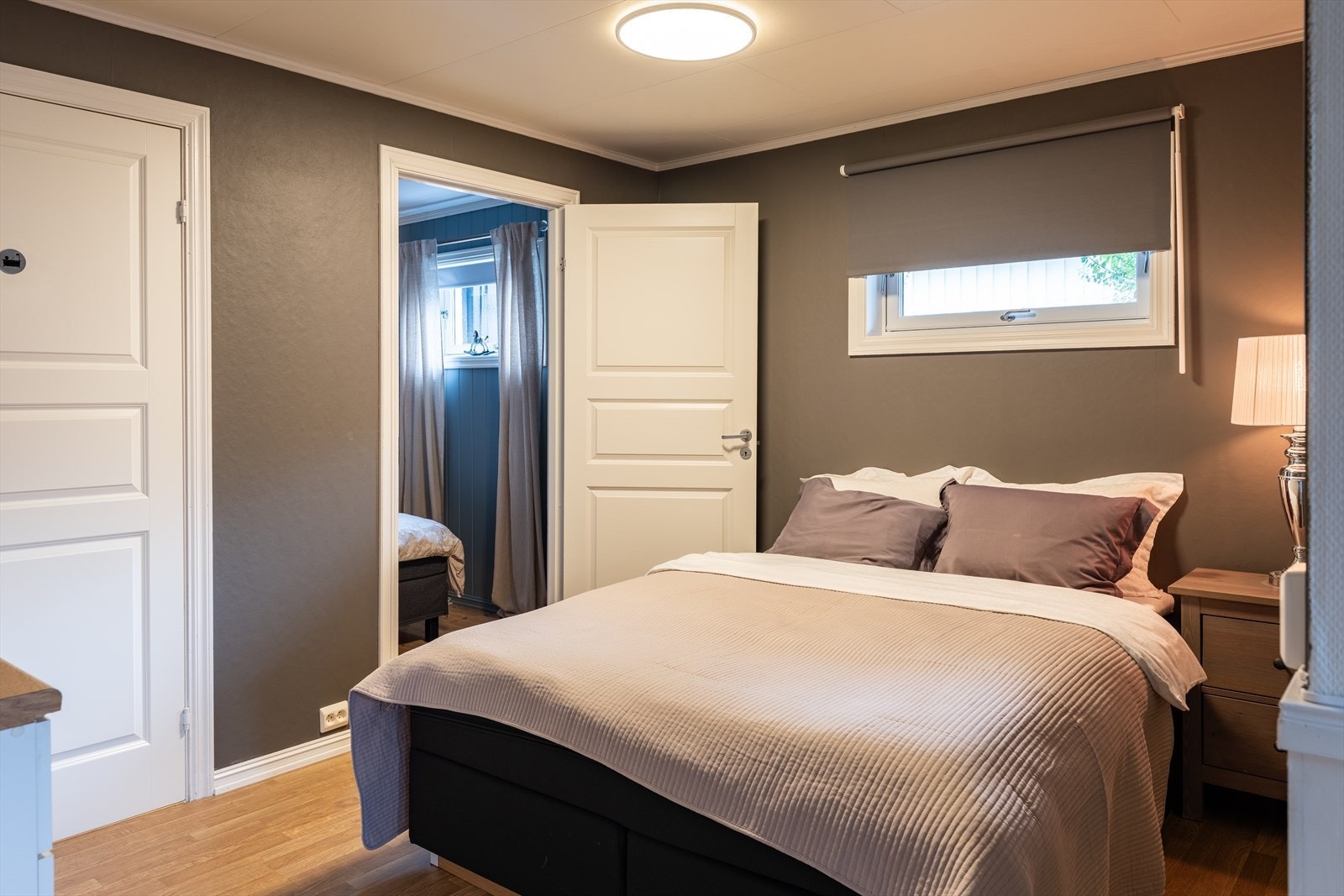 Dagens eiere har benyttet kjelleren til gjestebolig når de har hatt familie på besøk. Galleribilde