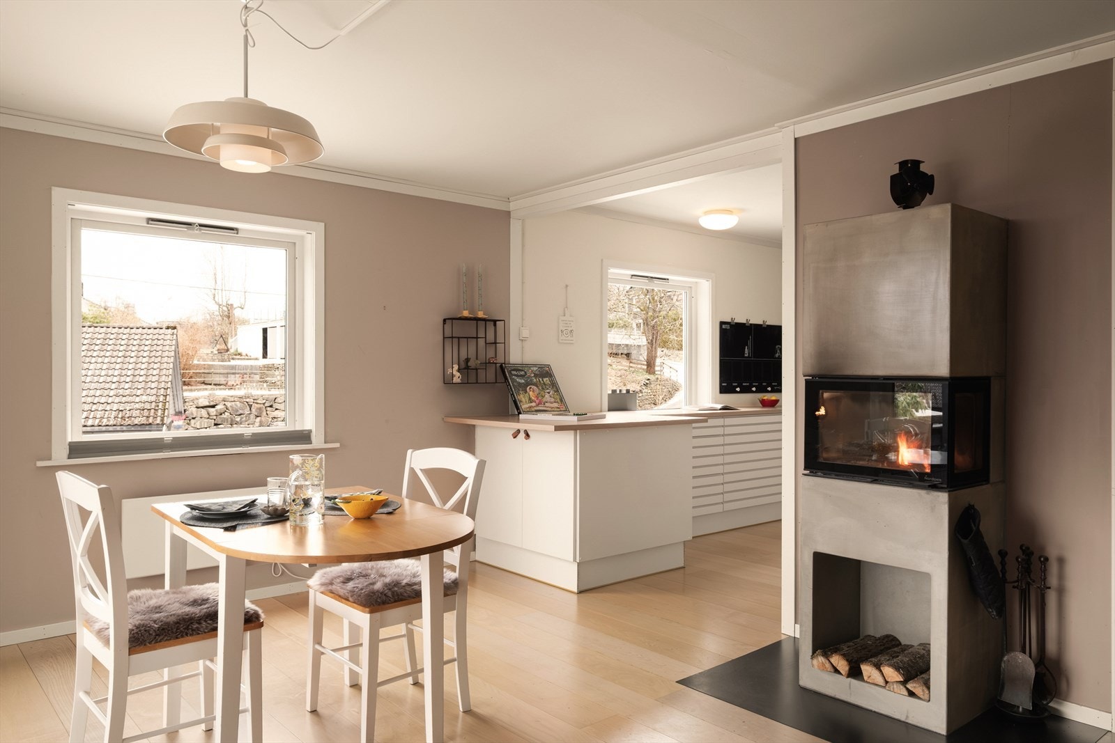 - Ildsted fra Nordpeis, ny i 2022, som er med på å bidra til lavere strømutgifter og ekstra hygge - Galleribilde