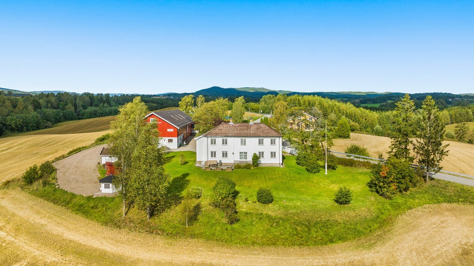 I vakre omgivelser. Galleribilde