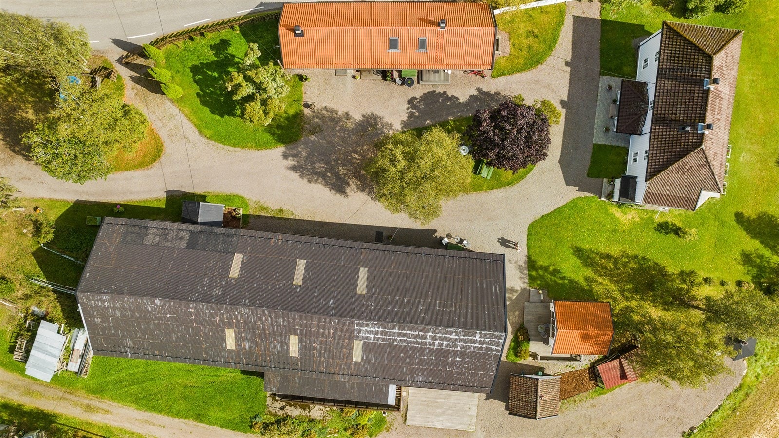 Oversiktsbilde fra tunet. Galleribilde