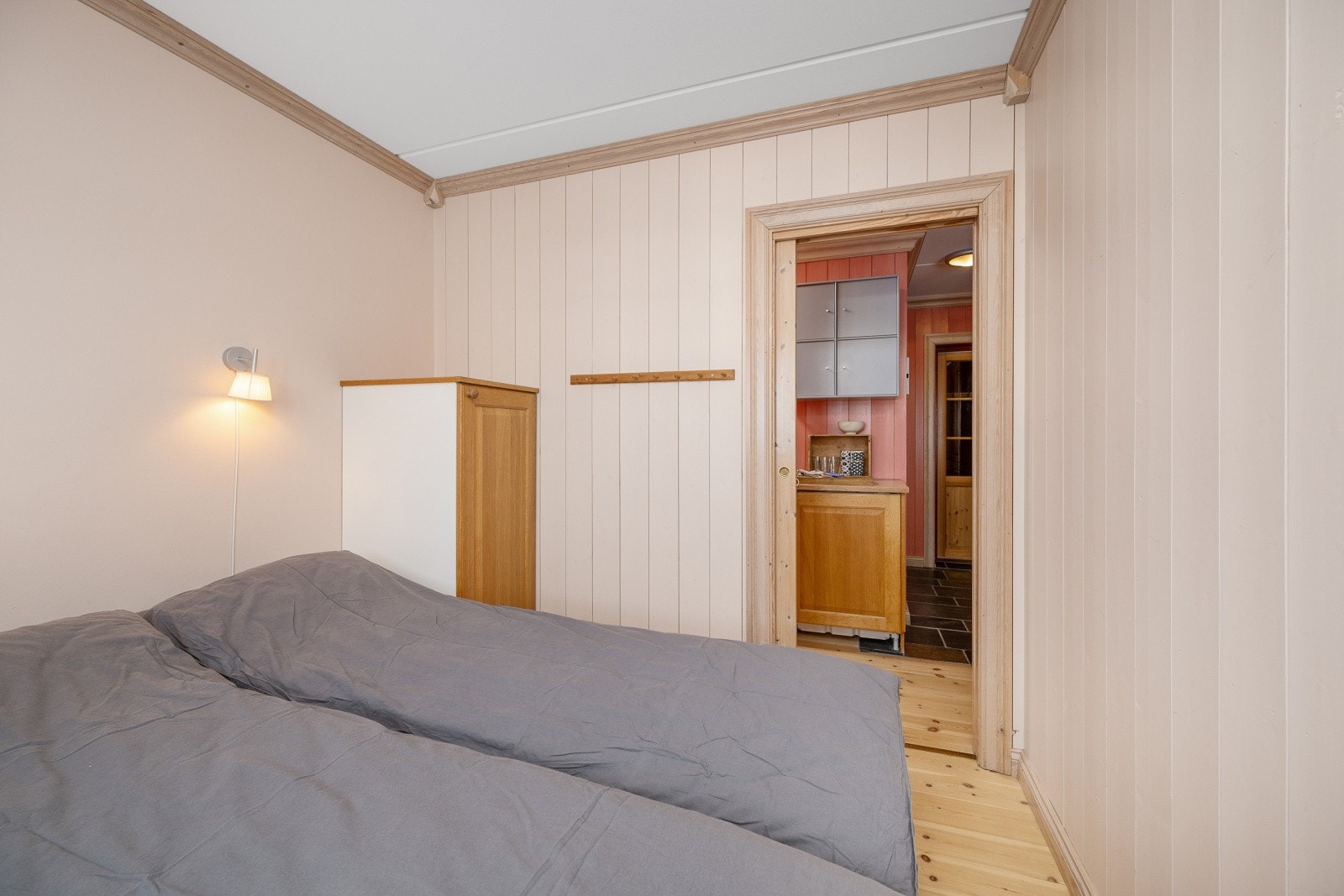 Hovedsoverommet er møblert med dobbeltseng. Galleribilde