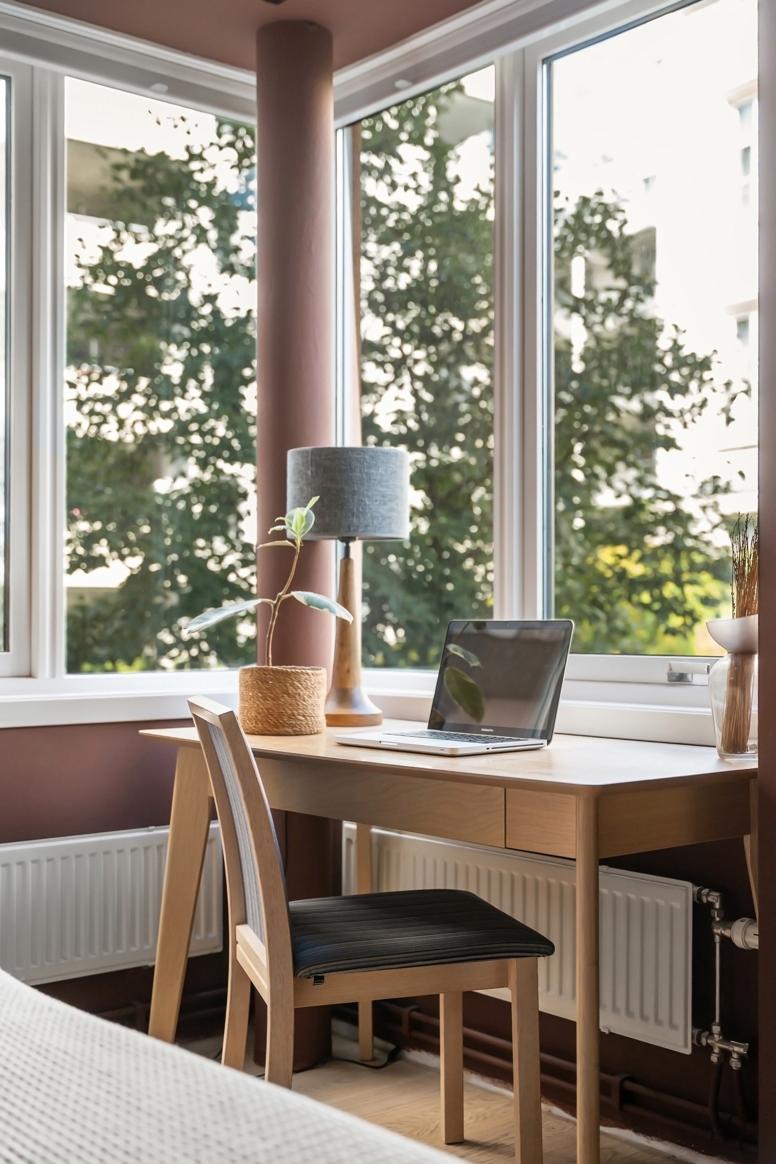 Samtlige soverom vender mot fredfulle omgivelser - Nydelig lysinnslipp. Galleribilde