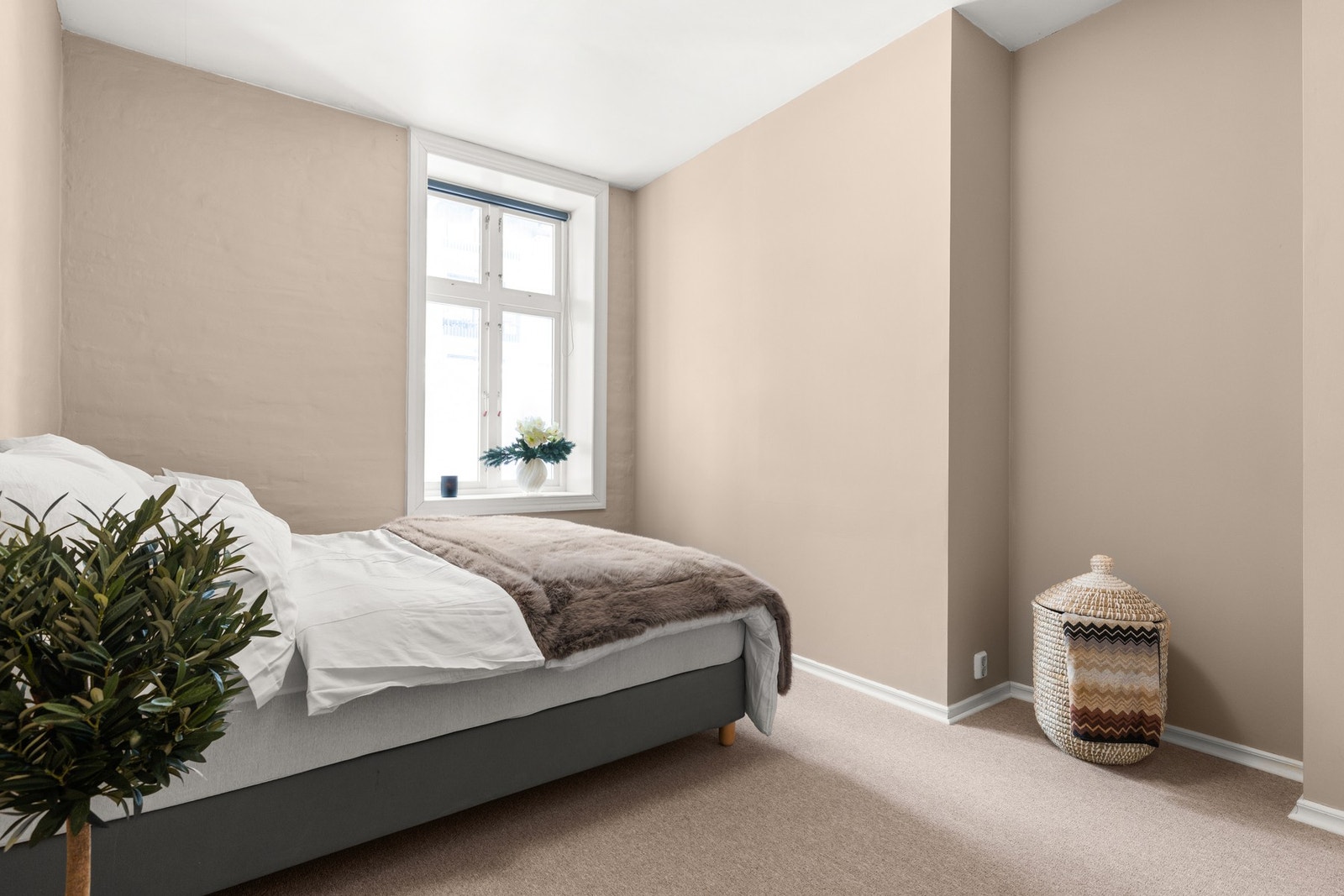 Leiligheten innehar 2 praktiske soverom som vender ut mot rolig bakgård. Galleribilde