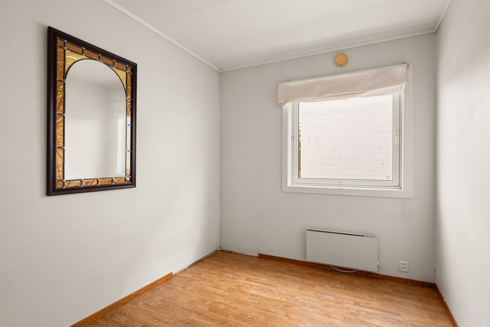 Det andre soverommet er også av god størrelse og egner seg utmerket som barnerom, gjesterom eller hjemmekontor. Galleribilde