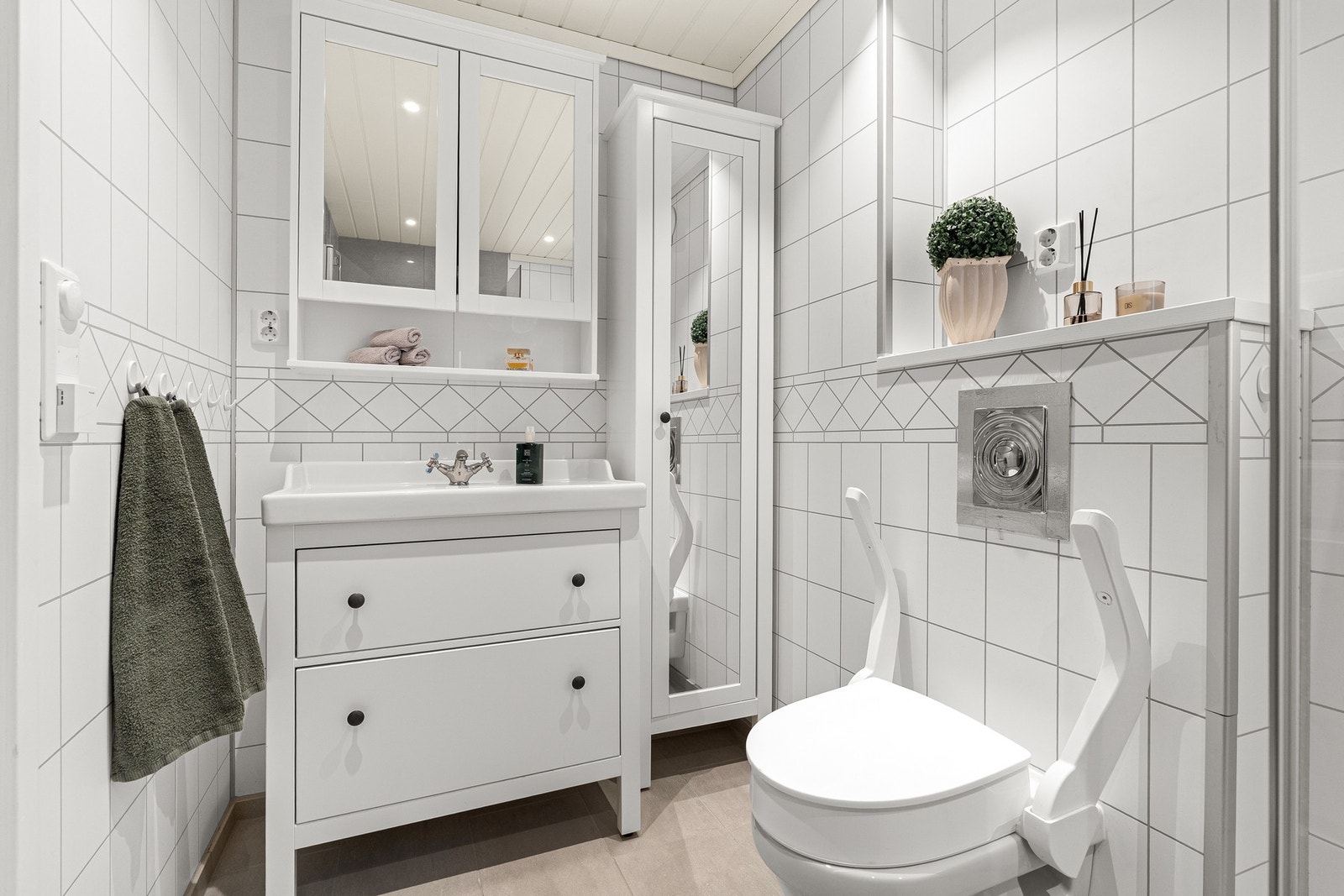 - Badet ble oppgradert og pusset opp i 2014 - Galleribilde