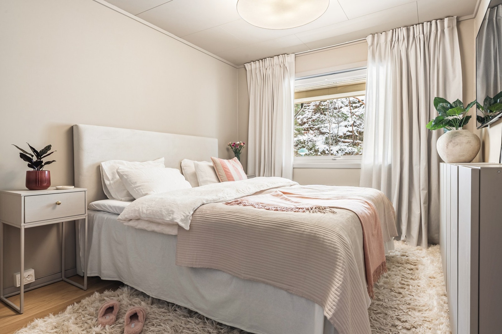 Leiligheten har to romslige soverom på 11,4 og 10,3 kvm. Galleribilde