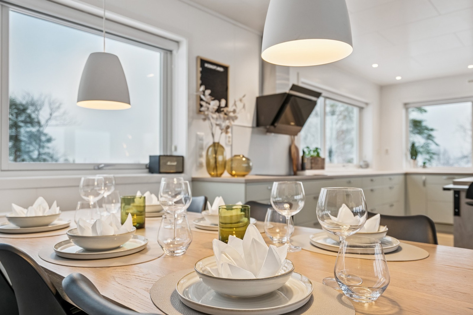 God plass til spisebord Galleribilde