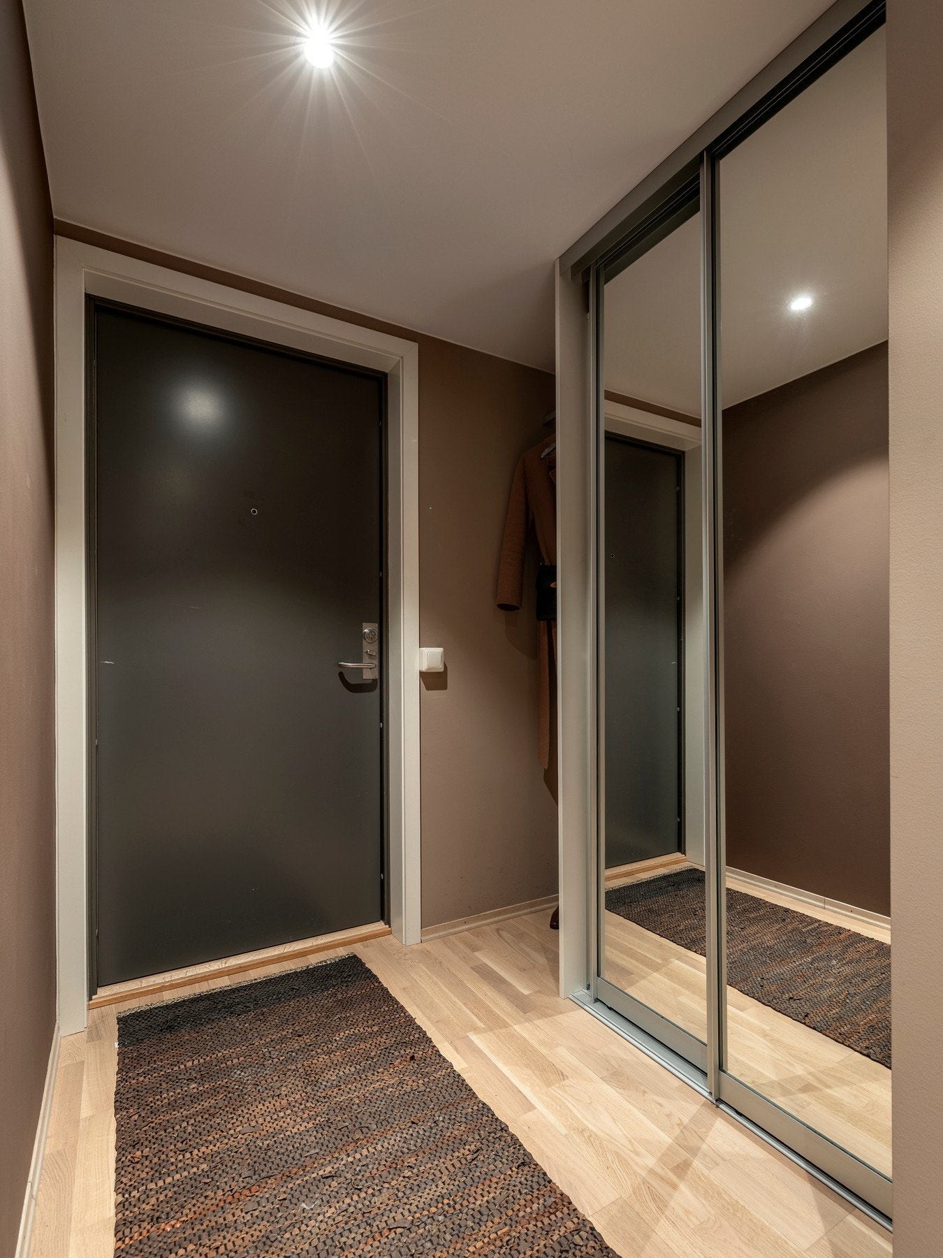 Velkommen inn til en lys og romlig 3-roms leilighet. Galleribilde