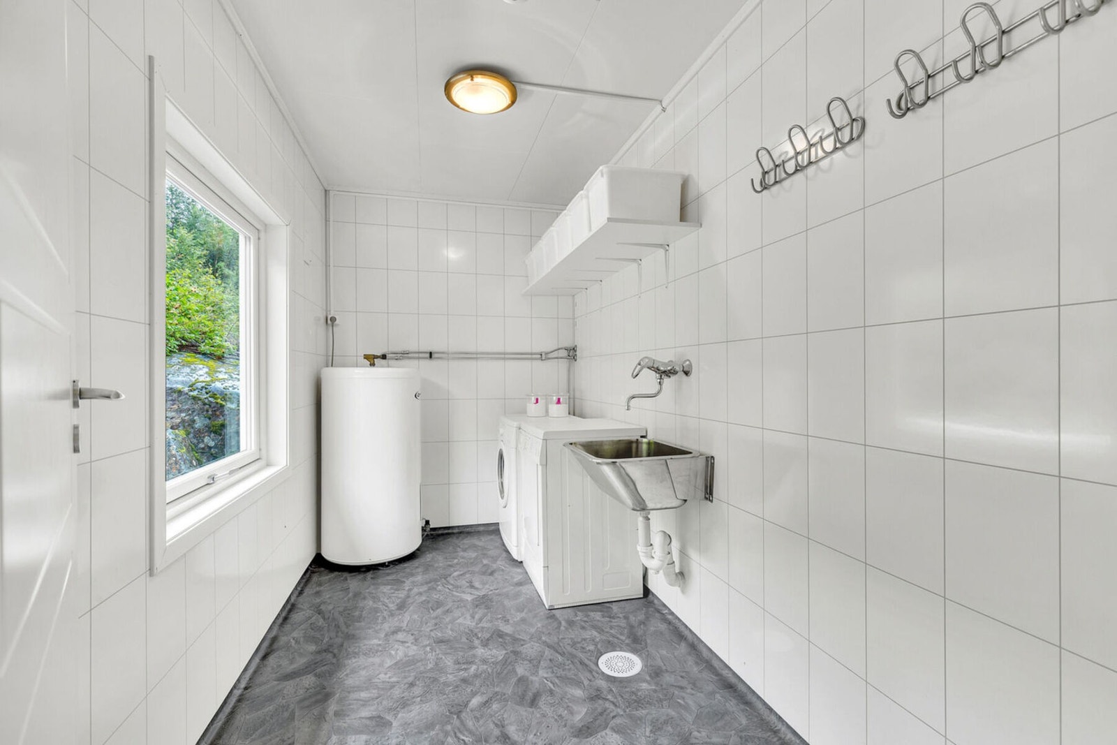 Vaskerom Galleribilde