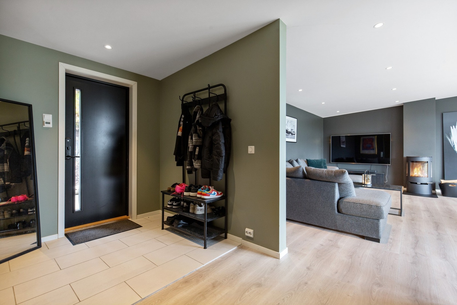 Inngangsparti mot stue Galleribilde