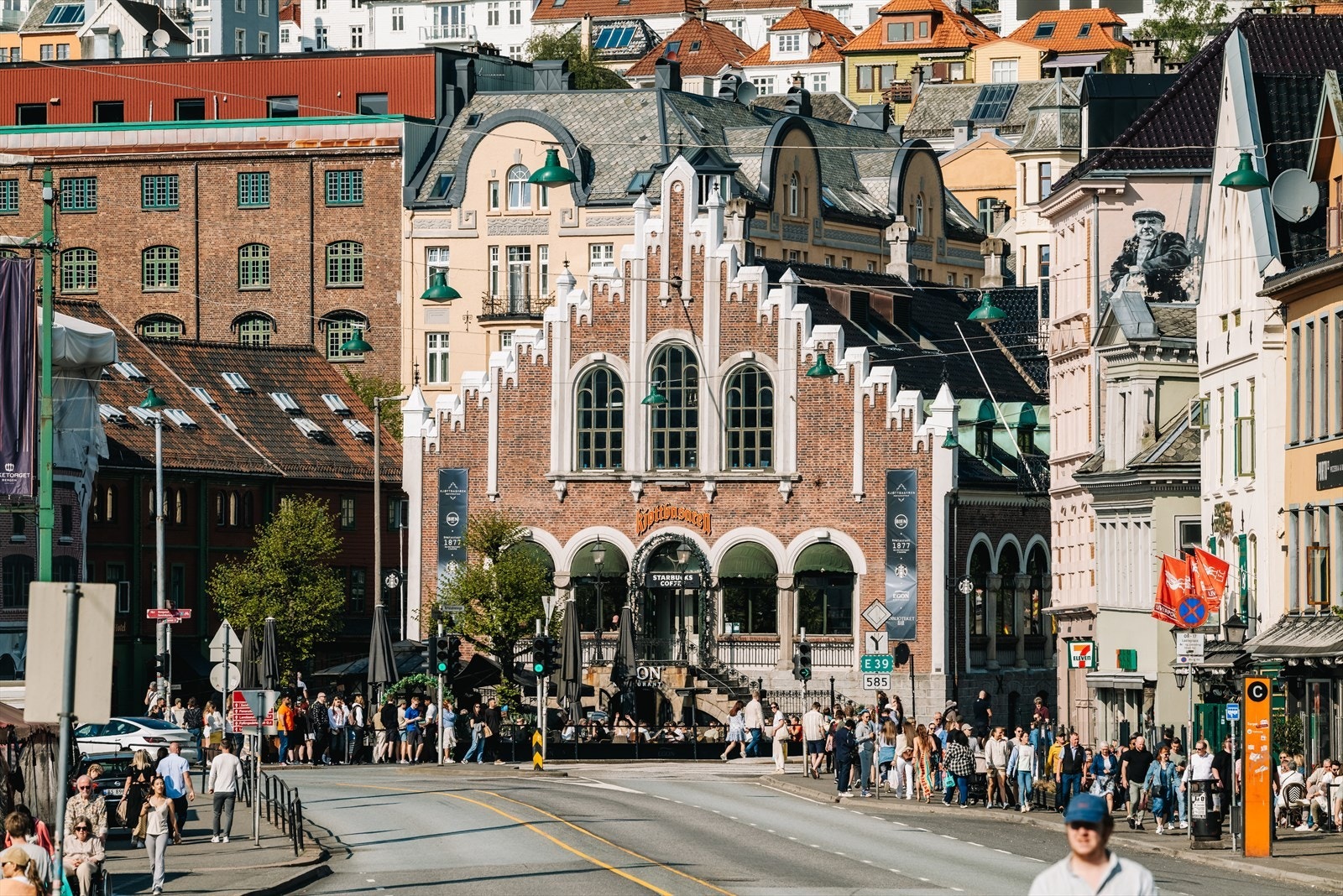 Spaser til og fra sentrumskjernen og nyt Bergens pulserende folkeliv! Galleribilde