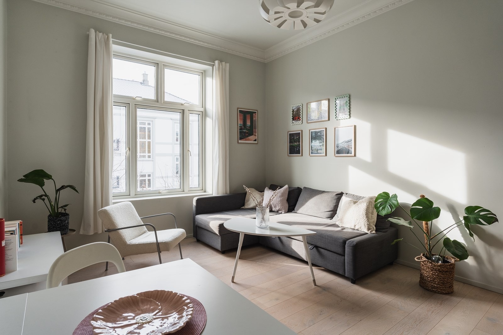 Hybelen har en gjennomgående standard med gode møbleringsmuligheter og har gitt gode skattefrie inntekter til selgerene Galleribilde