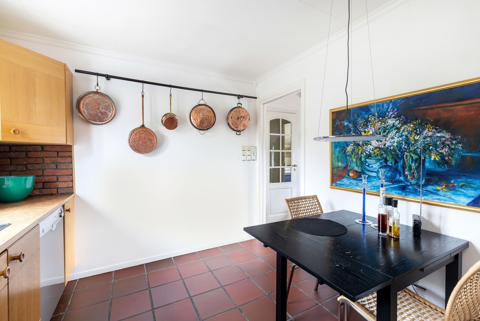 Plass til et lite kjøkkenbord. Galleribilde