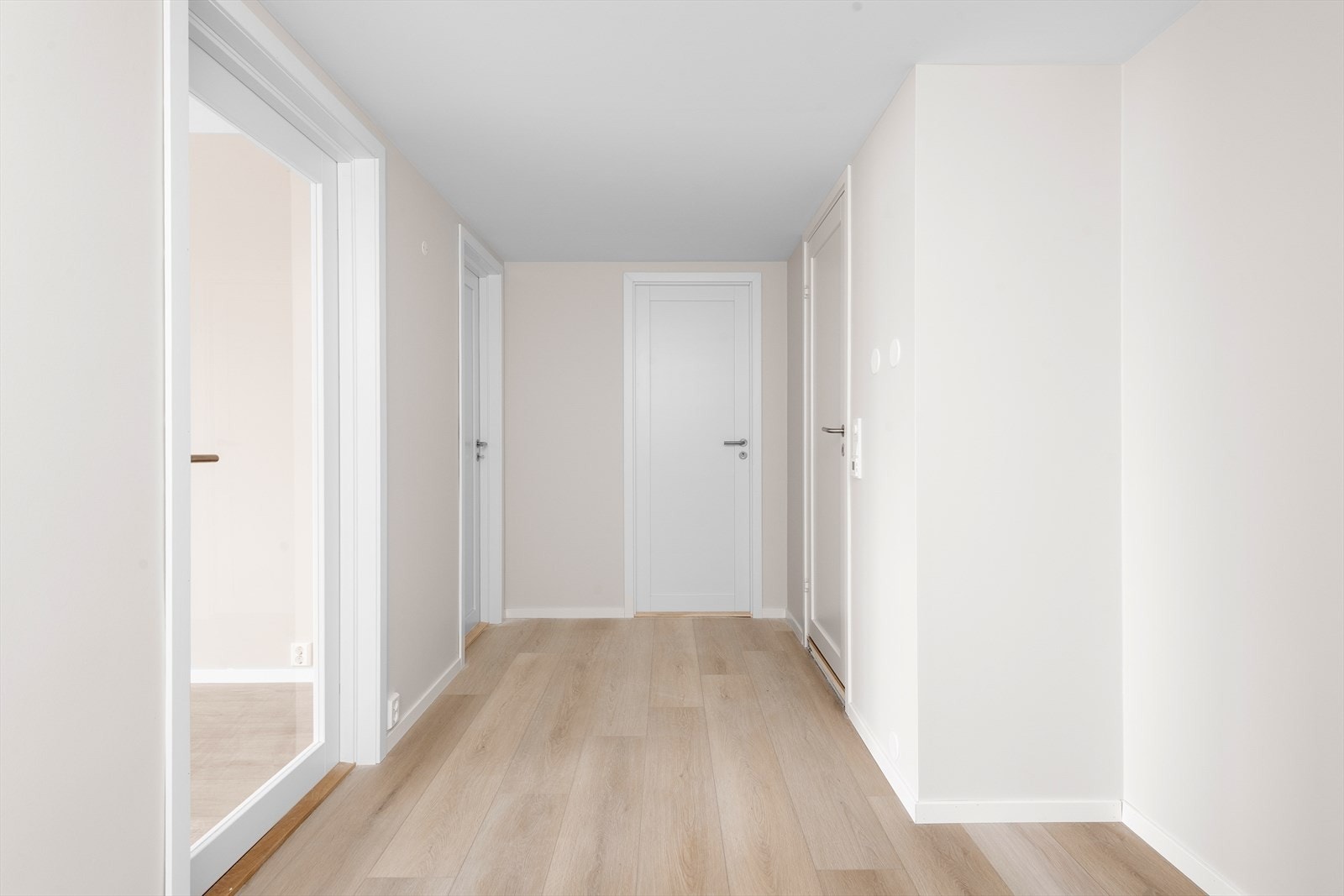 Entré/gang Galleribilde