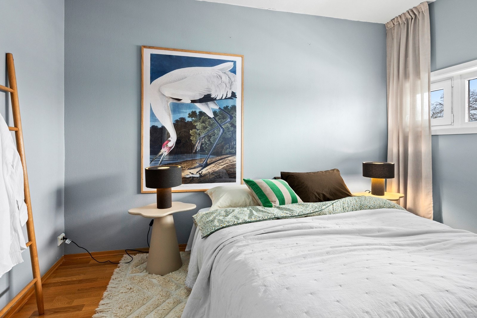 Soverommet har plass til dobbeltseng og er utstyrt med vannbåren gulvvarme. Galleribilde