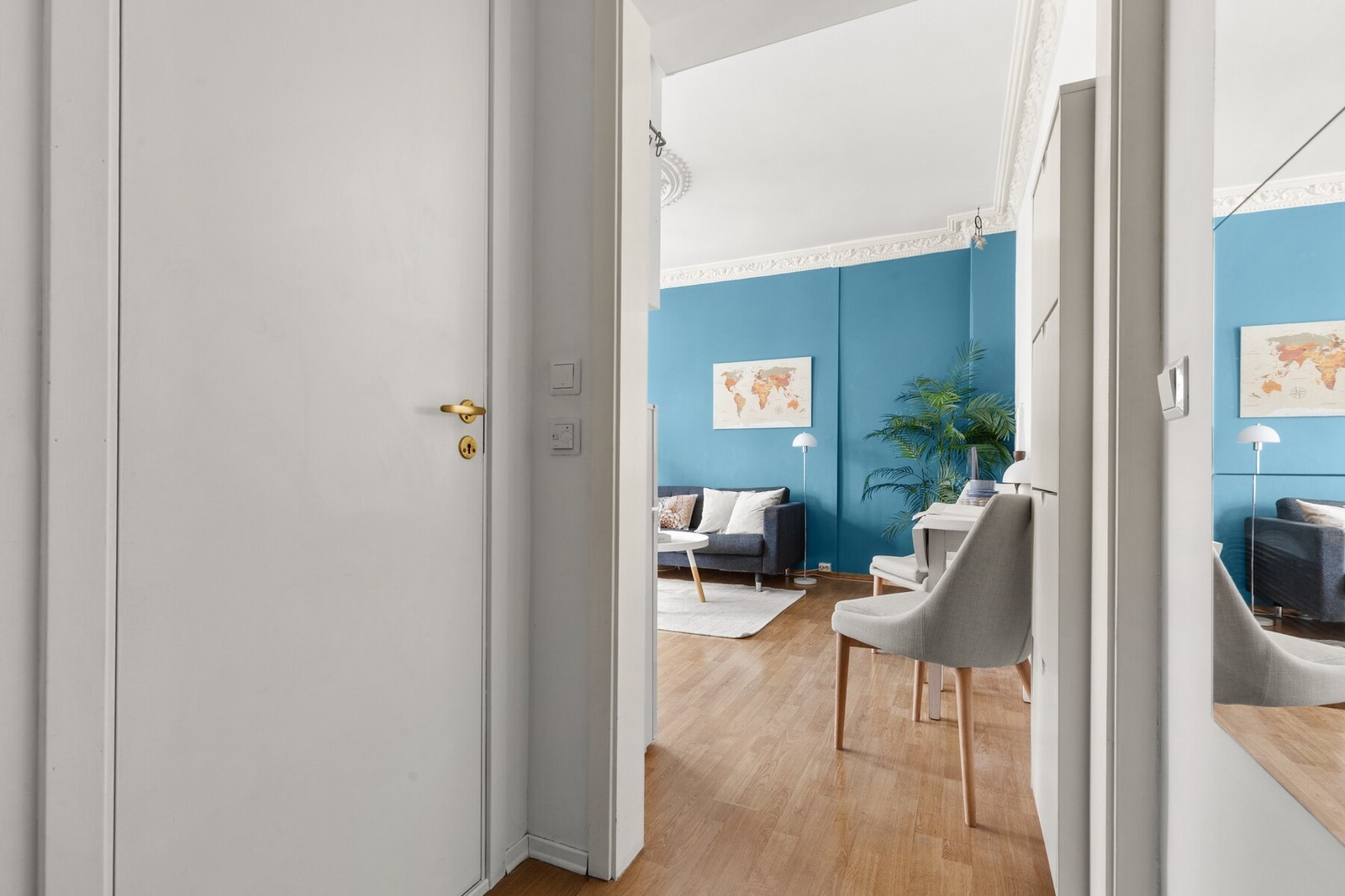 Entré/gang. Galleribilde