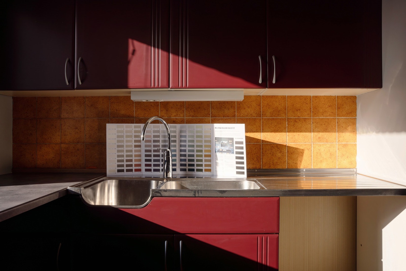 Eldre og original kjøkkeninnredning Galleribilde