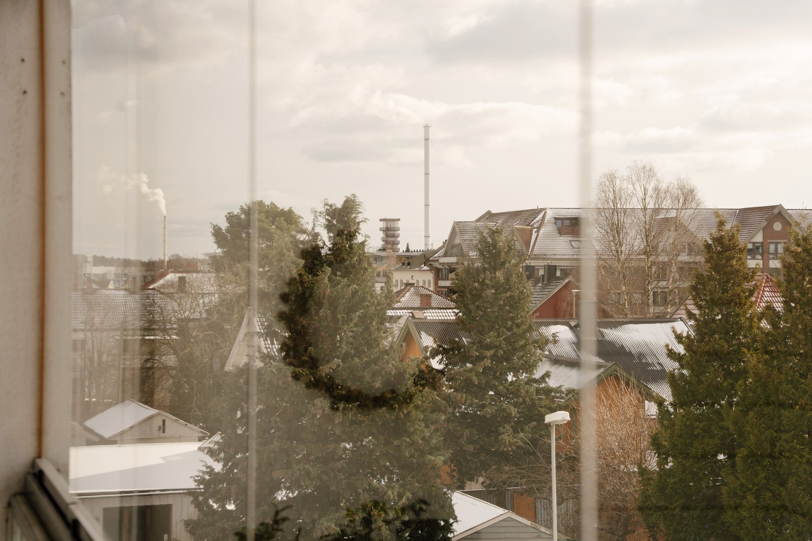 Her er det fint å nyte lyset Utsikt mot utsiktstårnet på Borgarsyssel Galleribilde