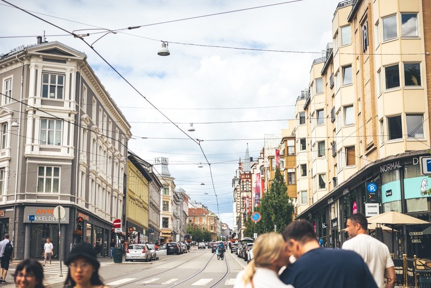 Områdebilde - Bogstadveien med forretninger og restauranter kun 1 minutt å gå fra leiligheten Galleribilde