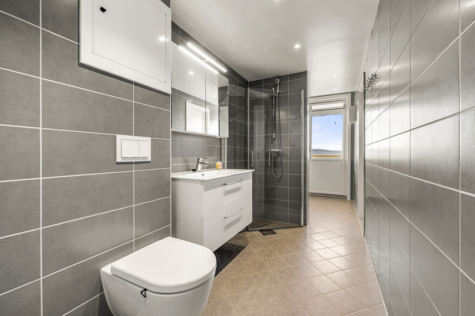 Badet ble rehabilitert i regi av borettslaget i 2020 og har en moderne standard. Galleribilde