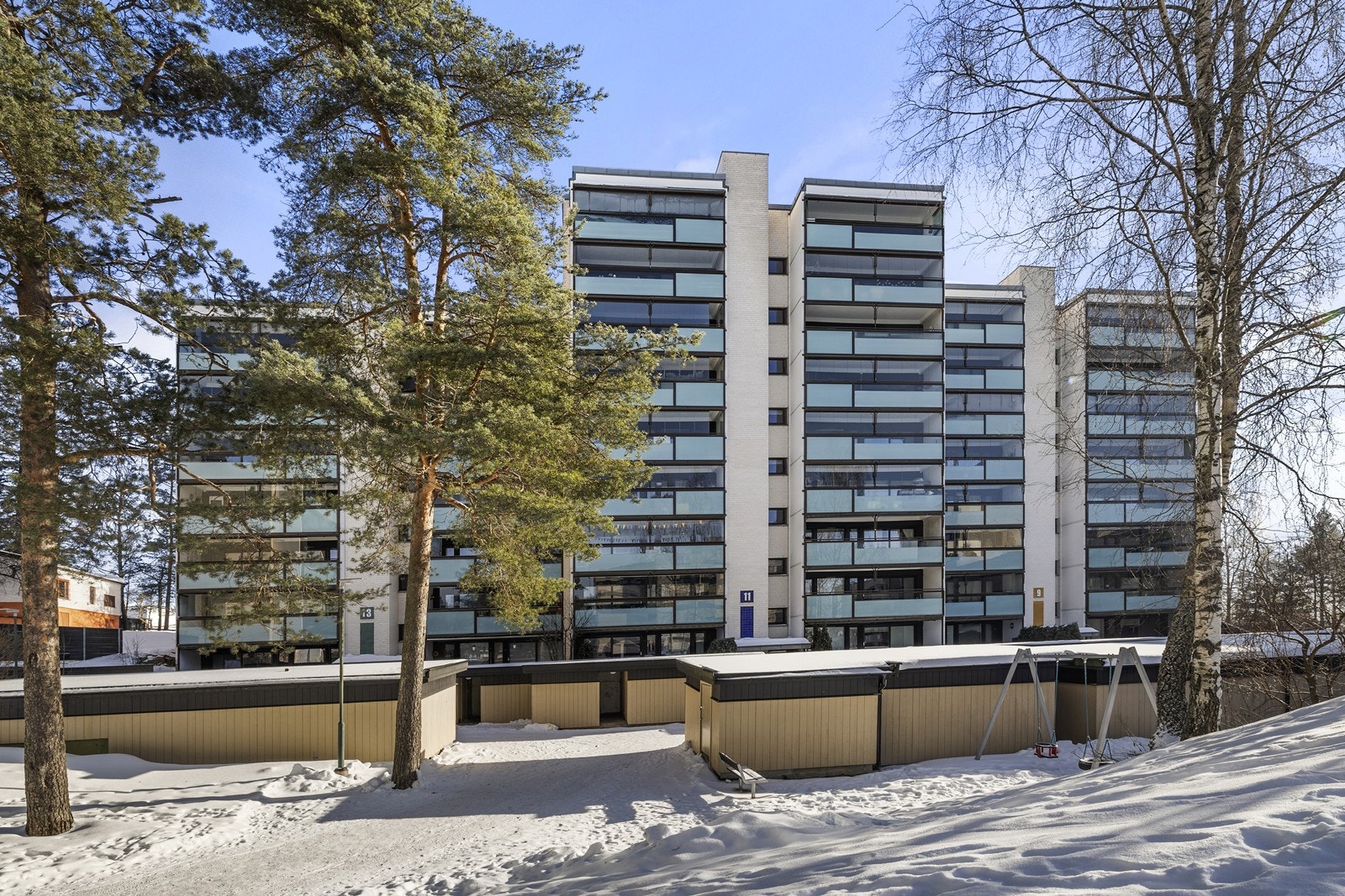 Dette er en topp- og endeleilighet i 8. etasje, med enkel adkomst via heis. Galleribilde