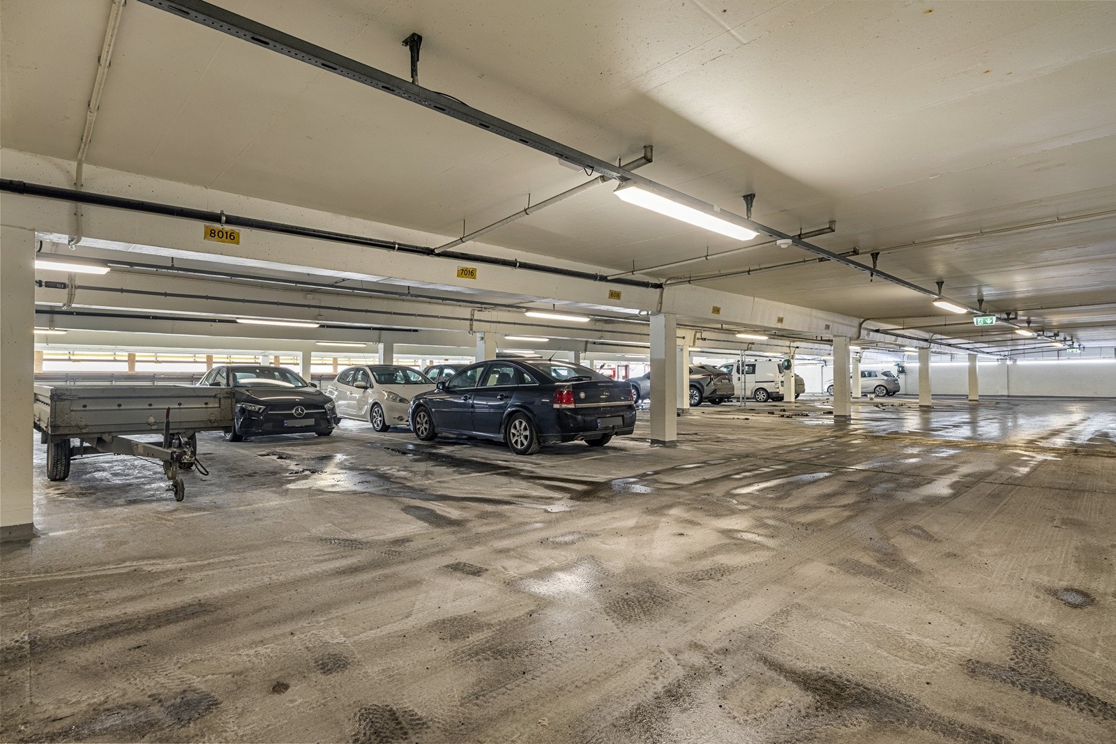 Det medfølger en garasjeplass i felles, rehabilitert garasjeanlegg. Galleribilde