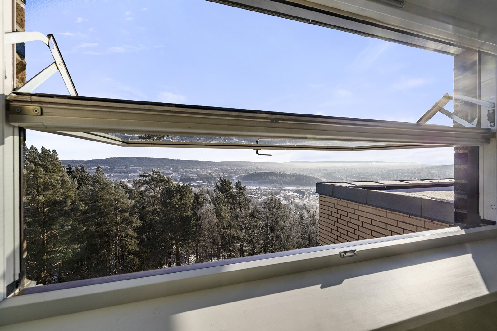 Med Lillomarka som nærmeste nabo har du flotte turmuligheter rett utenfor døren, året rundt. Galleribilde