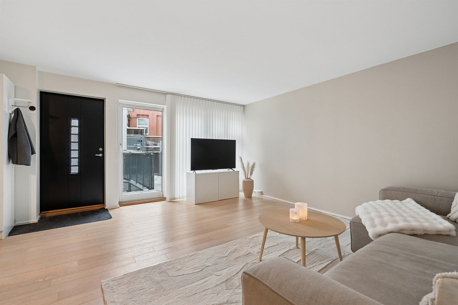 Bygget har eldre opprinnelse, men ble betydelig oppgradert og ombygget i 2015, noe som gir en attraktiv kombinasjon av klassisk bygårdssjarm og moderne standard. Galleribilde